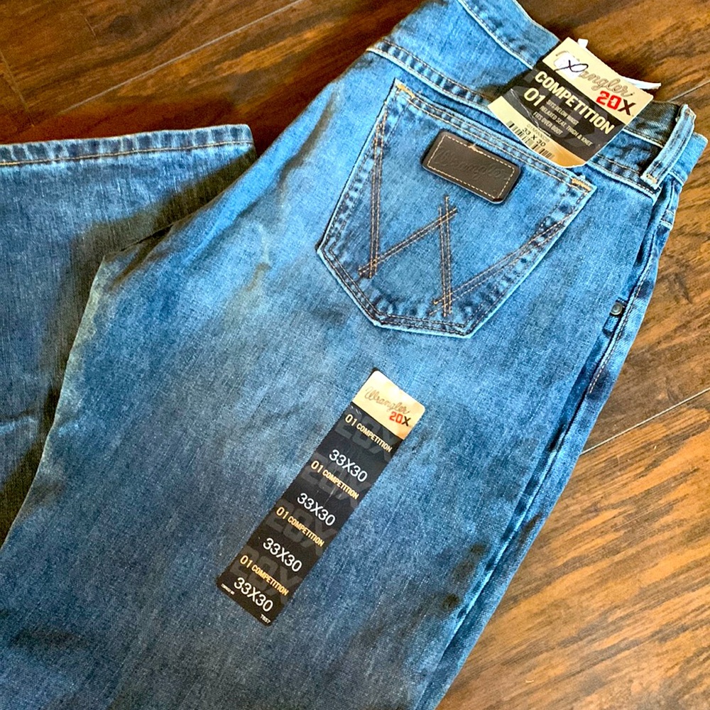 33\30 wrangler competition Jean. New with tags still on.